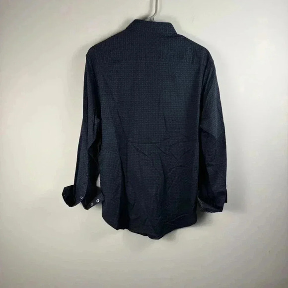 Robert Graham Flip Cuff Geometric Long Sleeve Medium - Picture 4 of 6